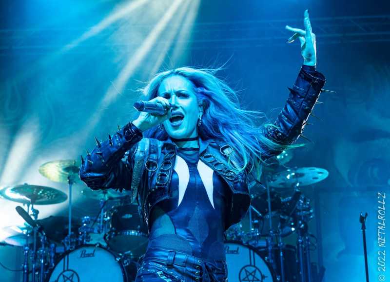 ARCH ENEMY @ edel-optics.de ARENA