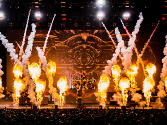 Nightwish Bühne frontal mit Pyro